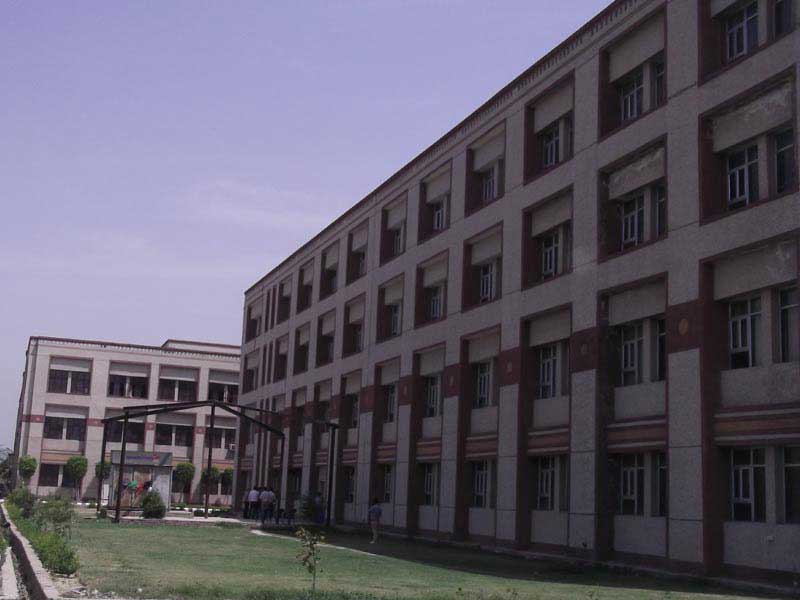 GNIOT Group of Institutions_ Campus