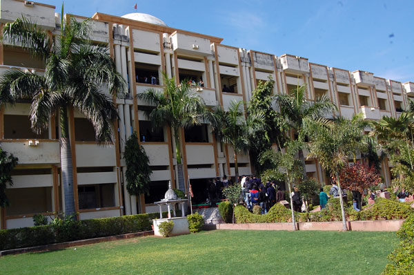 Nagaji Institute of Technology and Management Building