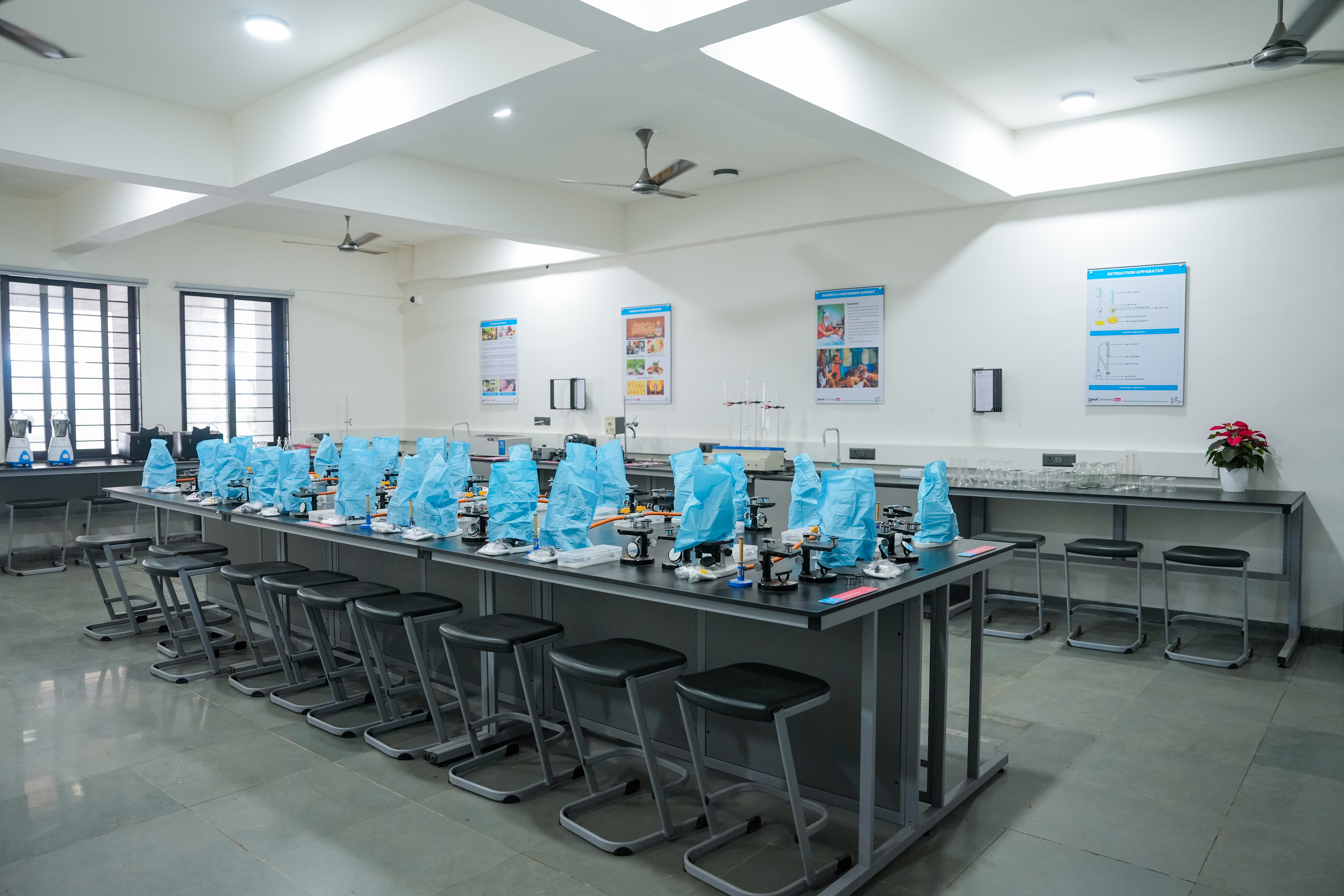 Pharmacognosy & Biotechnology Lab