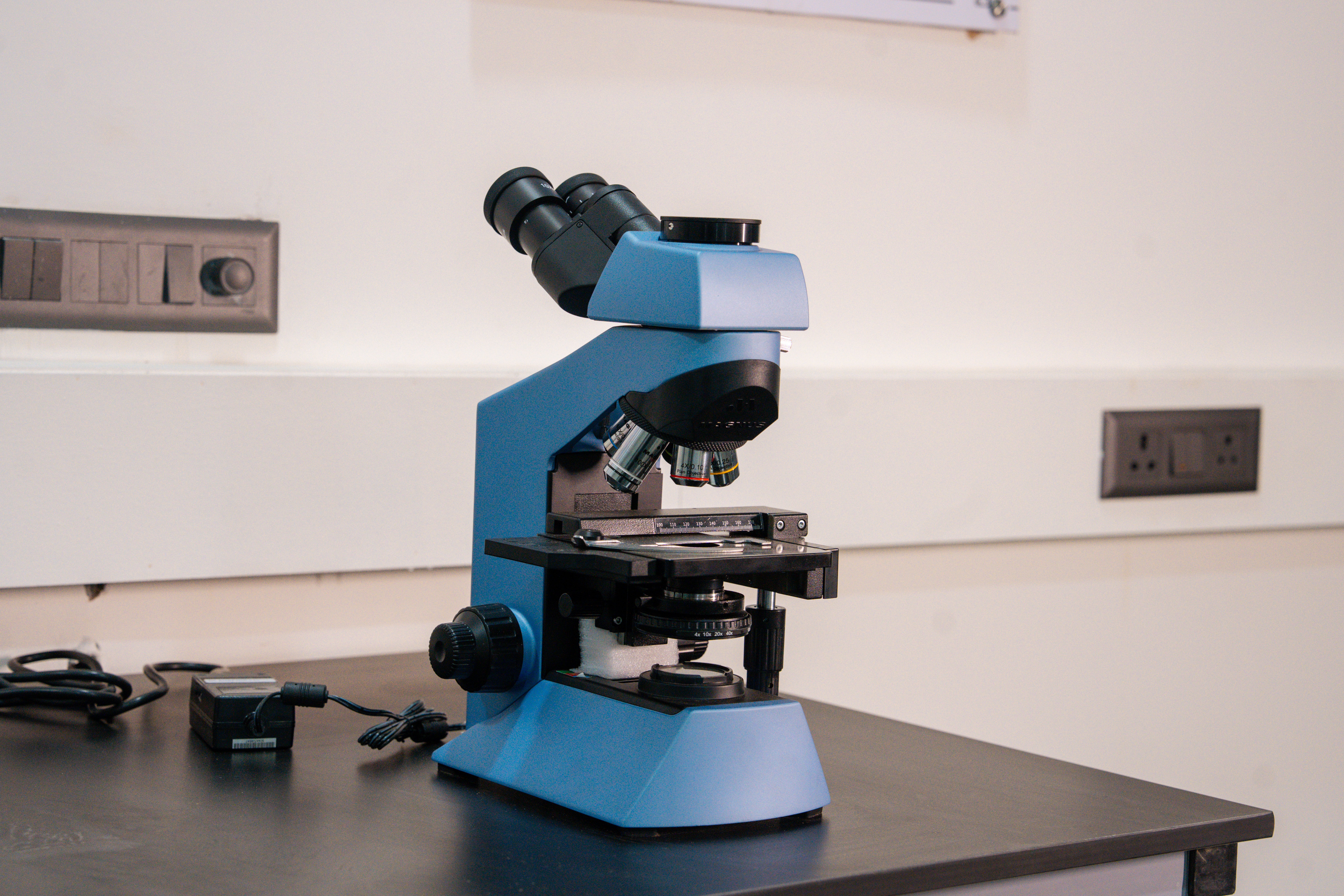 Microbiology & Clinical Pathology Lab