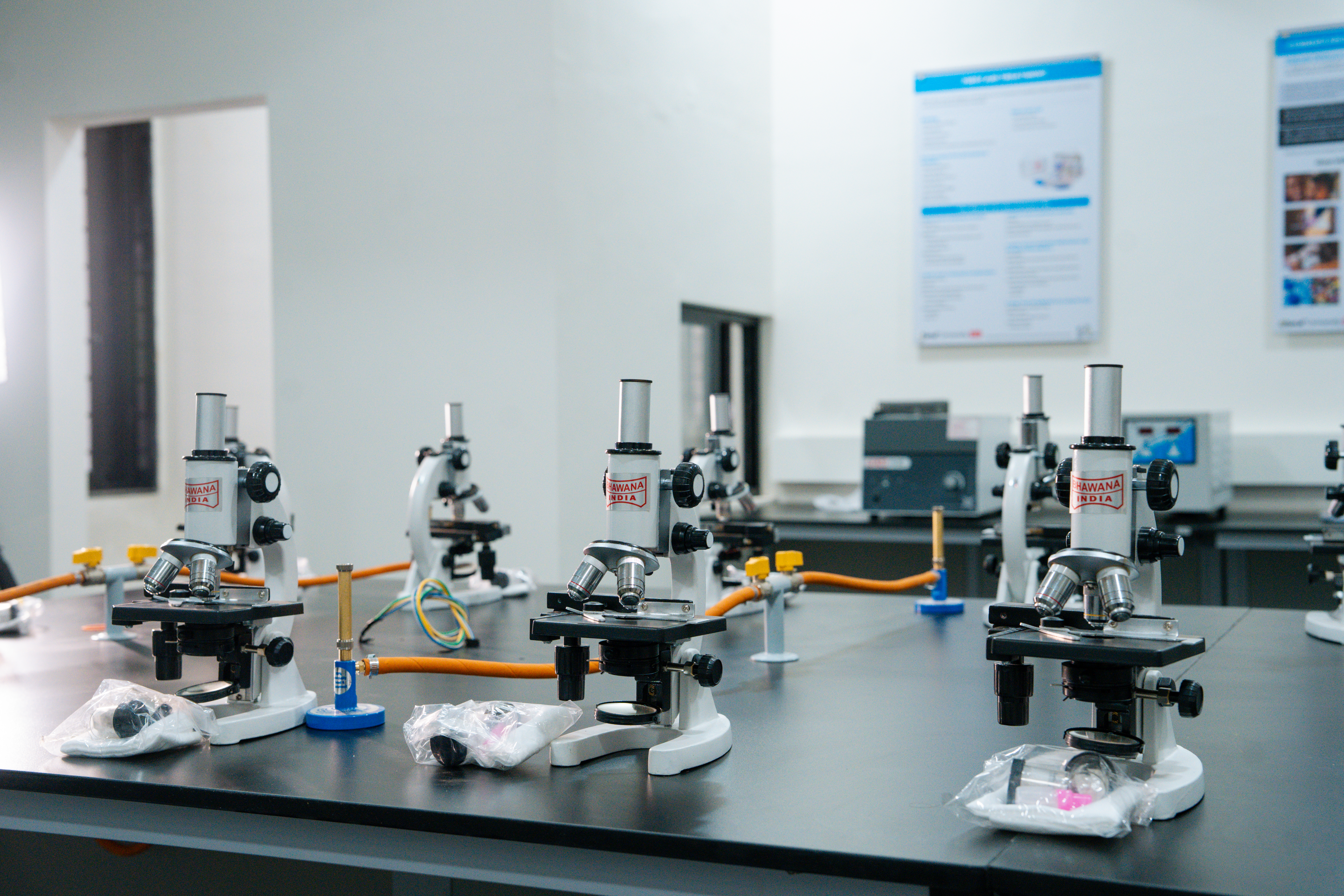 Microbiology & Clinical Pathology Lab