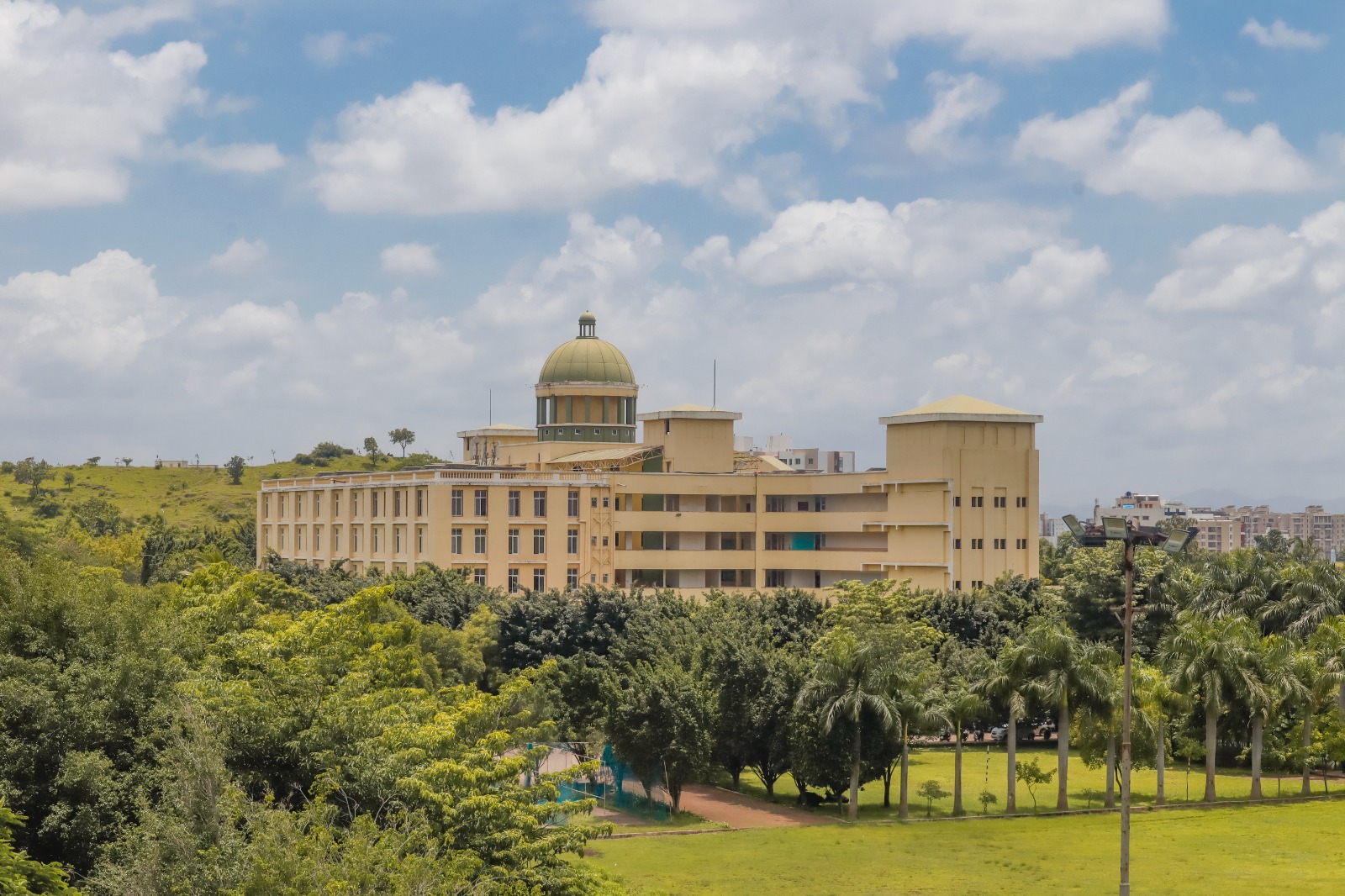 Ajeenkya DY Patil University collaborating with NIAT