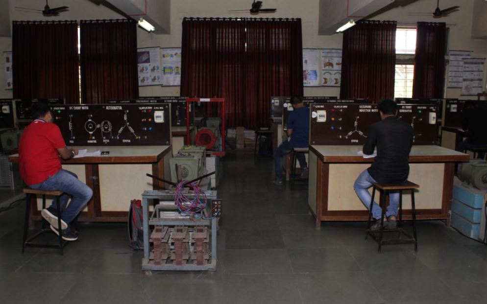 AC Patil College of Engineering Labs(2)