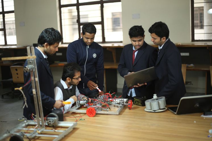 ABES Engineering College Labs