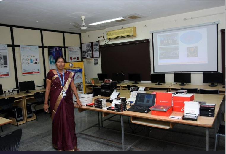 Agni College of Technology Labs(2)