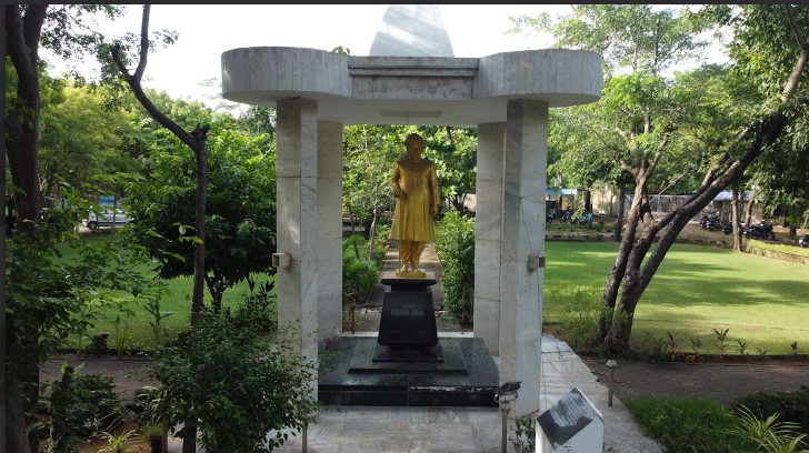 Agurchand Manmull Jain College Campus View(2)