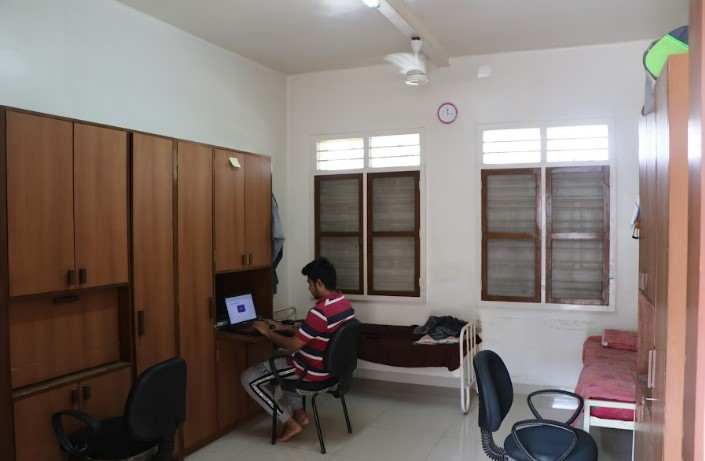 Agurchand Manmull Jain College Hostel Room(3)