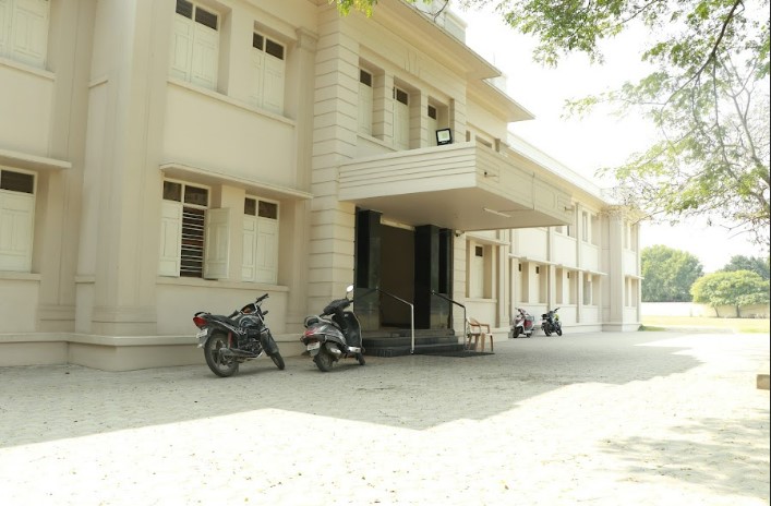 Agurchand Manmull Jain College Campus Building(4)