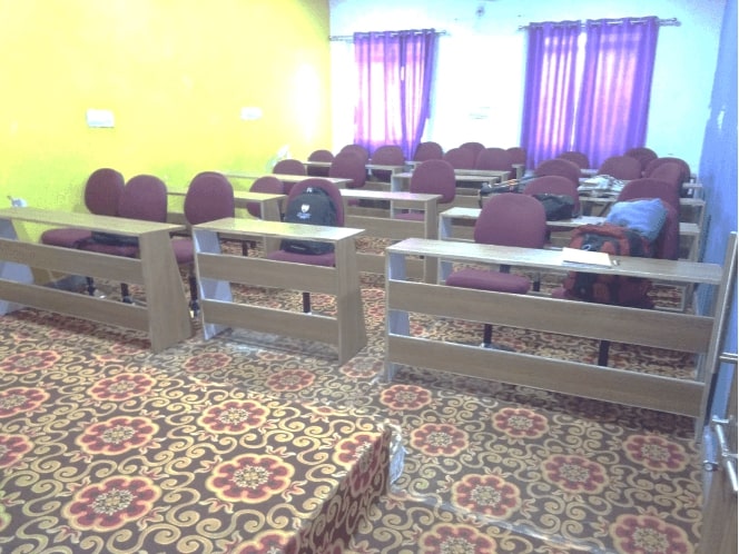 AIHM Ahmedabad Classroom