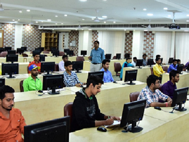 AKGEC Ghaziabad Labs(1)