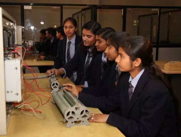 Allenhouse Group of Institutions Labs(5)