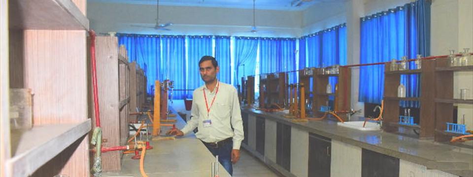 Ambalika Institute of Professional Studies Labs