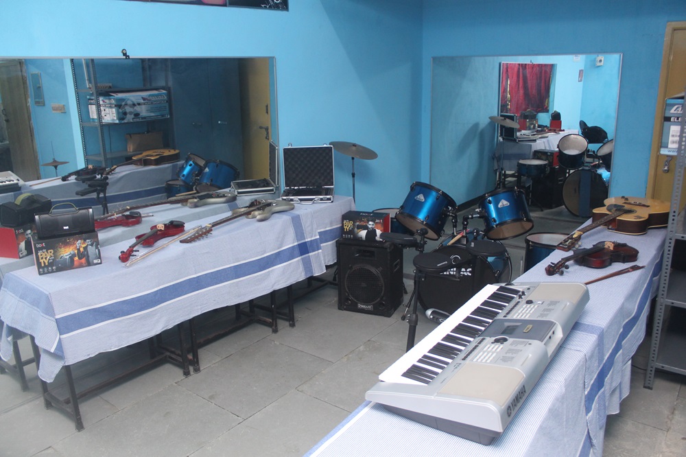 AMET University Powered by Emversity Others(3)