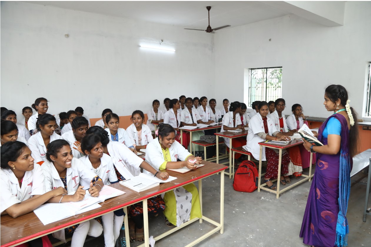 Anna College Classroom(1)