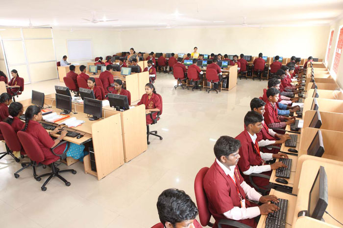 Apollo Priyadarshanam Institute of Technology Labs(2)