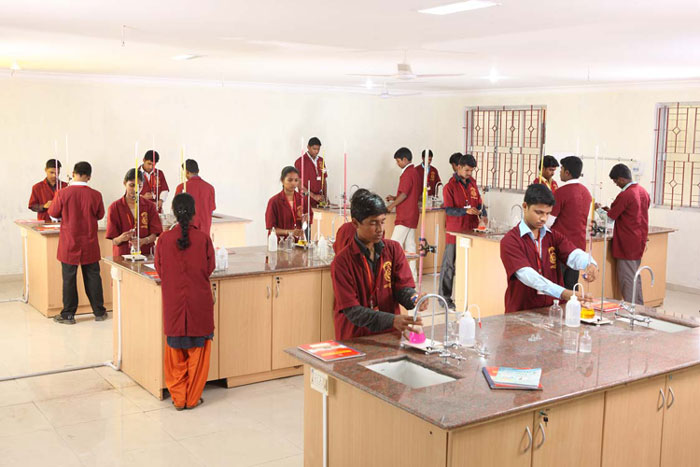 Apollo Priyadarshanam Institute of Technology Labs(6)