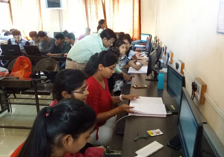 Ashokrao Mane Group of Institutions (AMGOI) Labs(2)