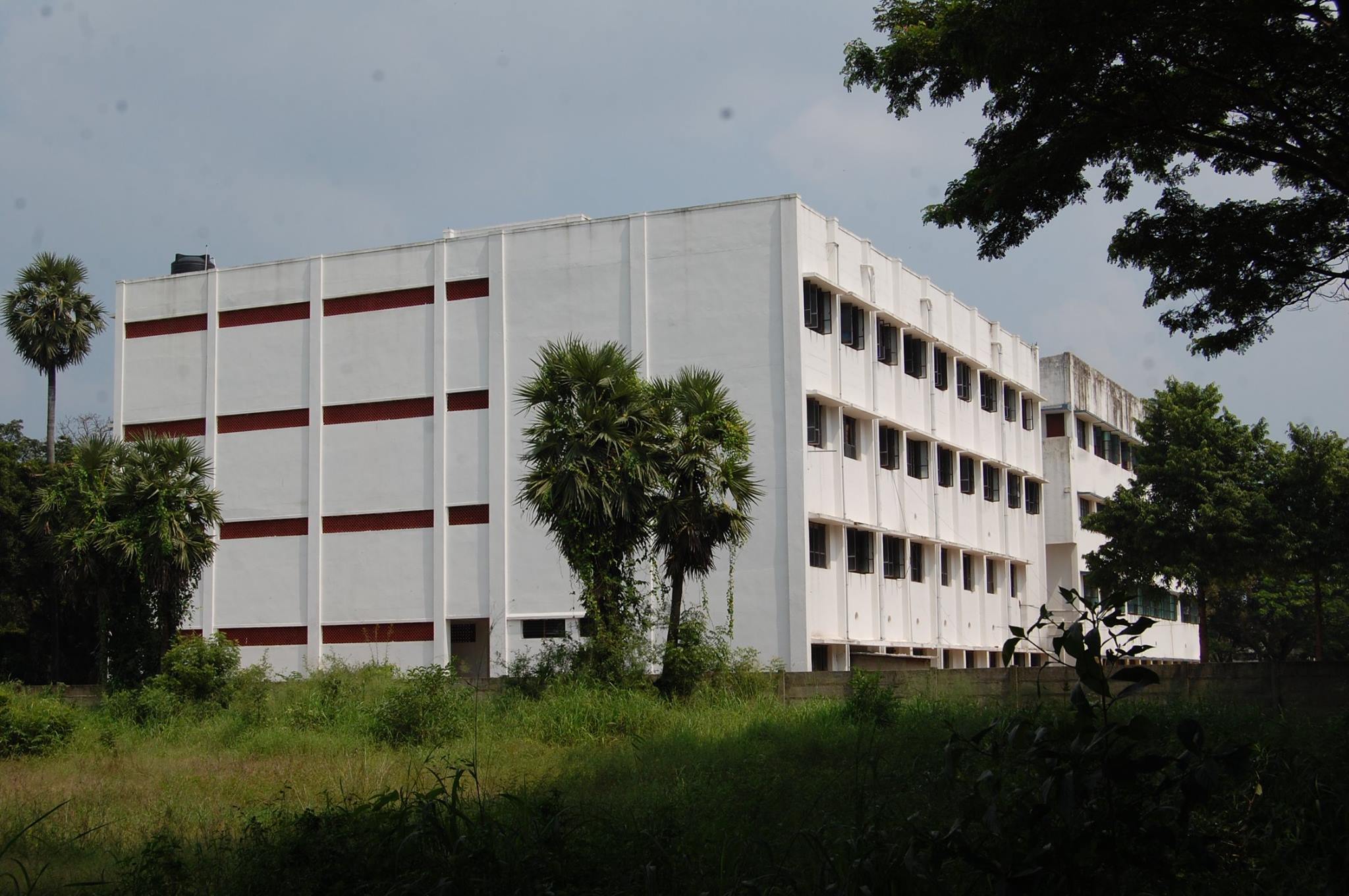 AVC College of Engineering Campus View