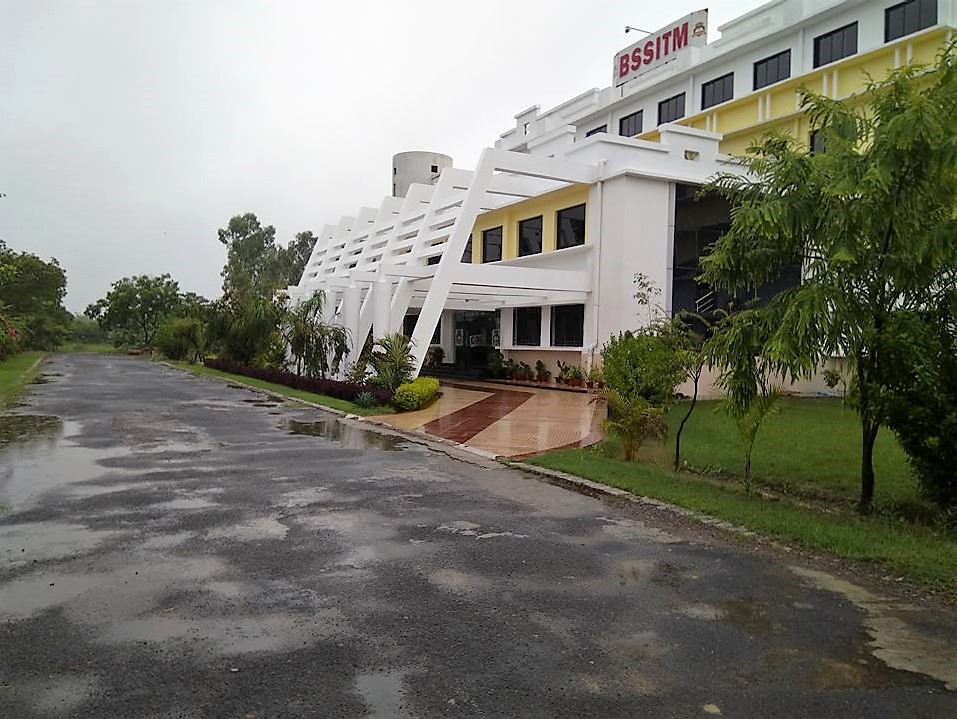 Babu Sunder Singh Institute of Technology and Management Campus View