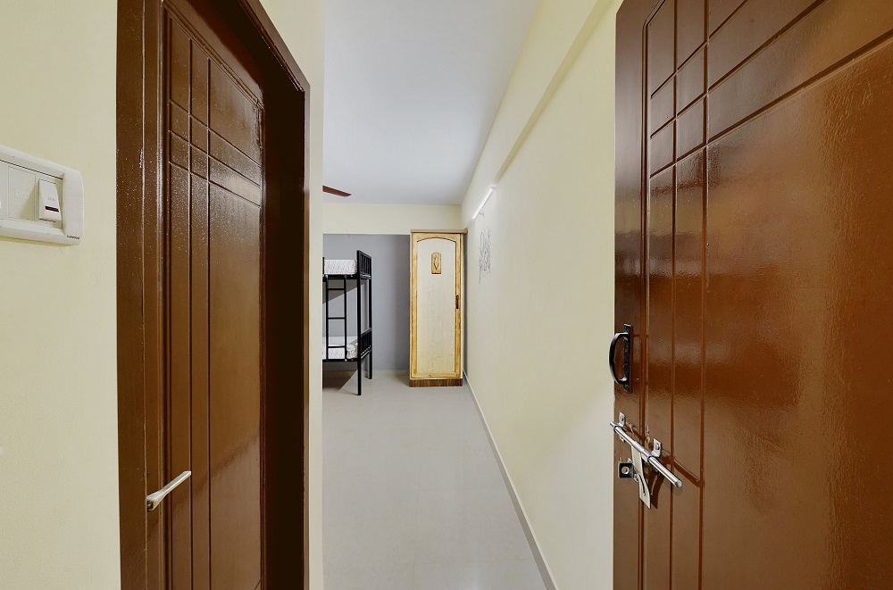 BEST-IBS Hostel Room(6)