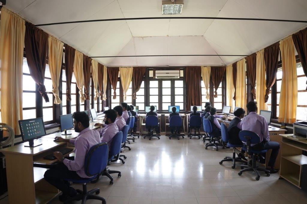 Bhavan's Royal Institute of Management Labs(2)