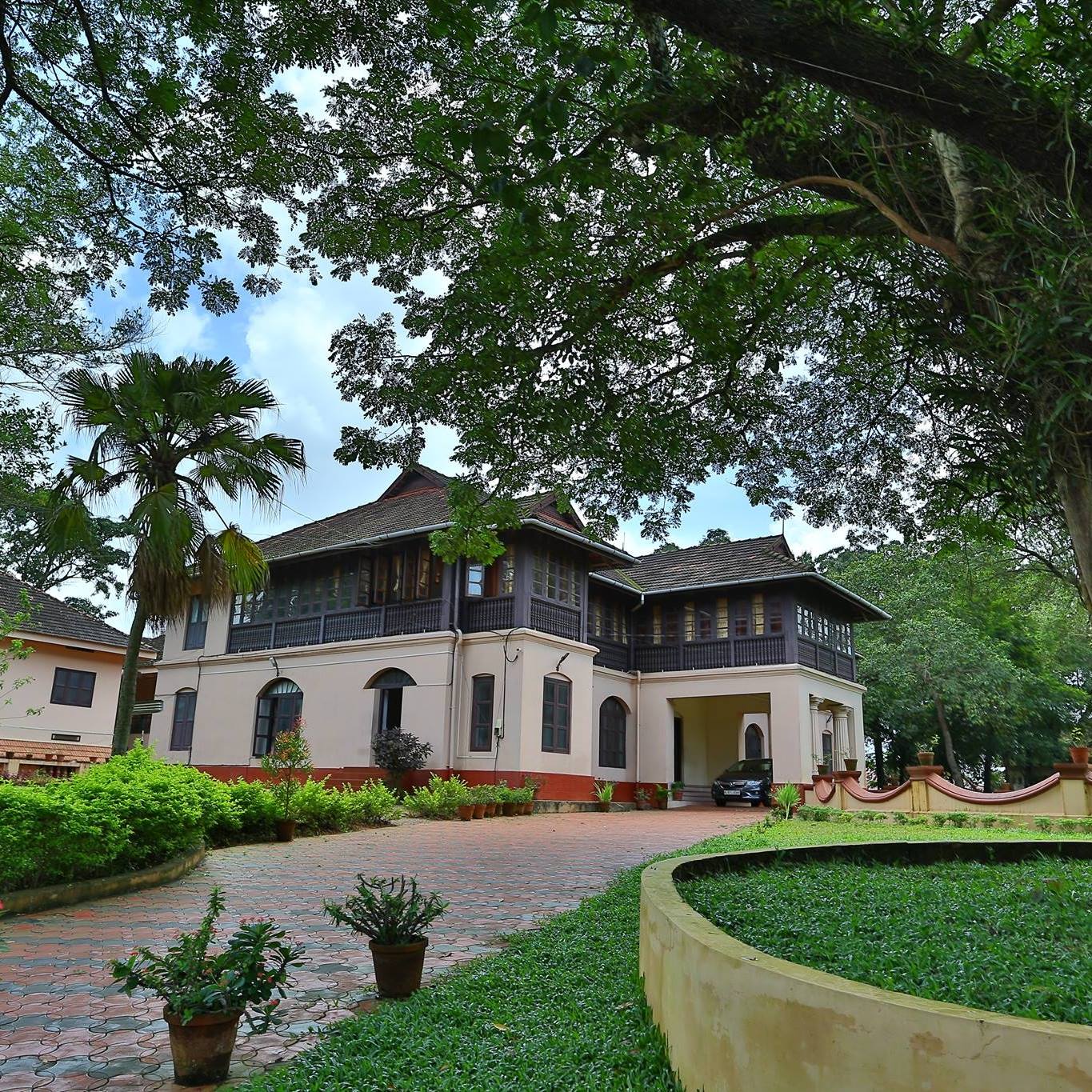 Bhavan's Royal Institute of Management Campus Building(3)