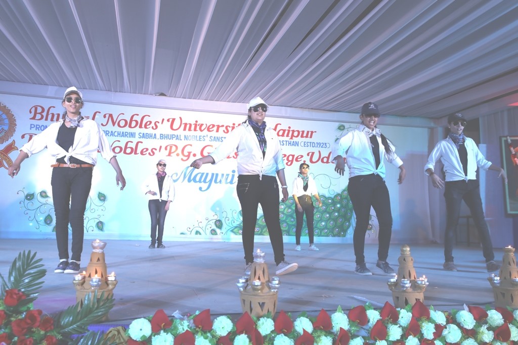Bhupal Nobles University Fest(5)