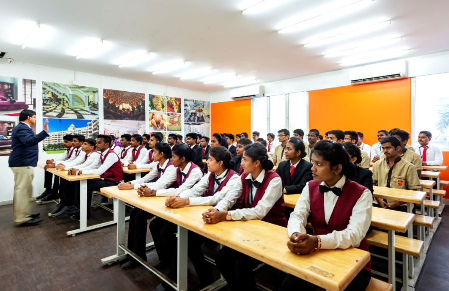 Chennais Amirta International Institute of Hotel Management Classroom(1)