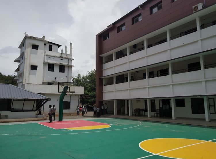 Chinmaya College of Arts,Commerce and Science Playground