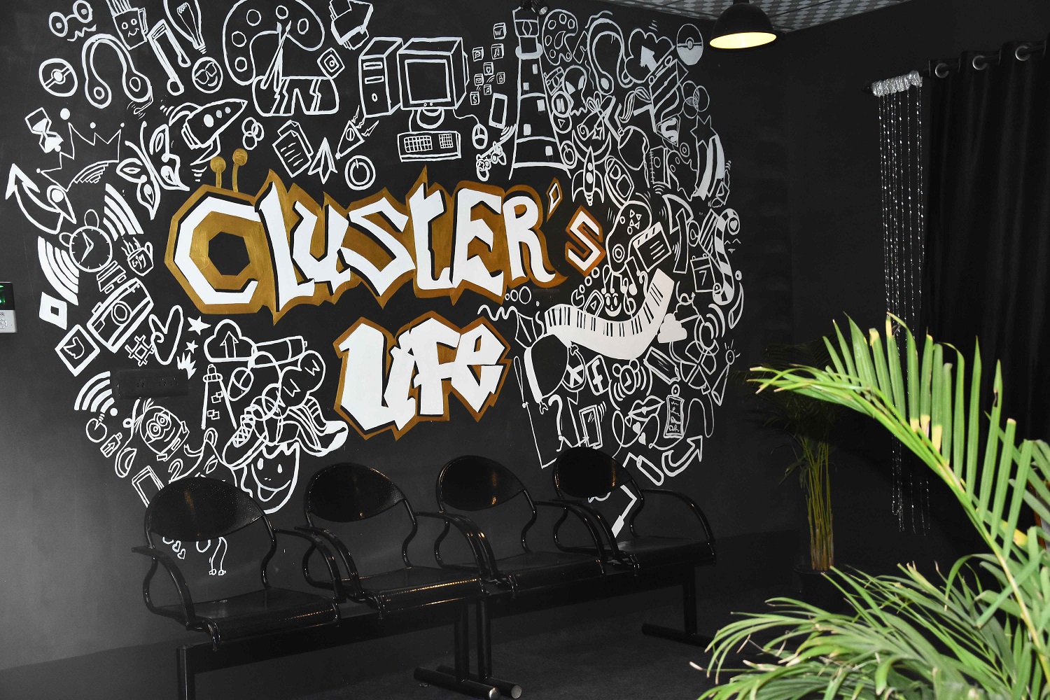 Clusters Media College Students Work(5)