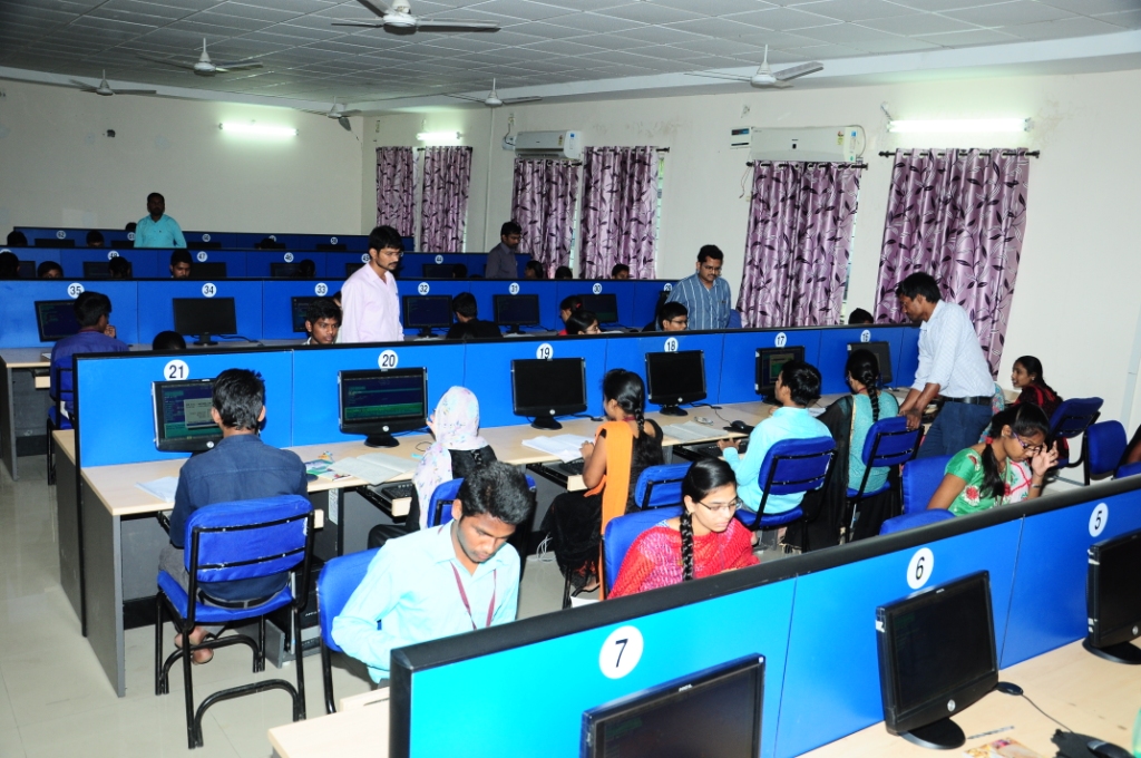 College of Engineering Manthani Labs(1)