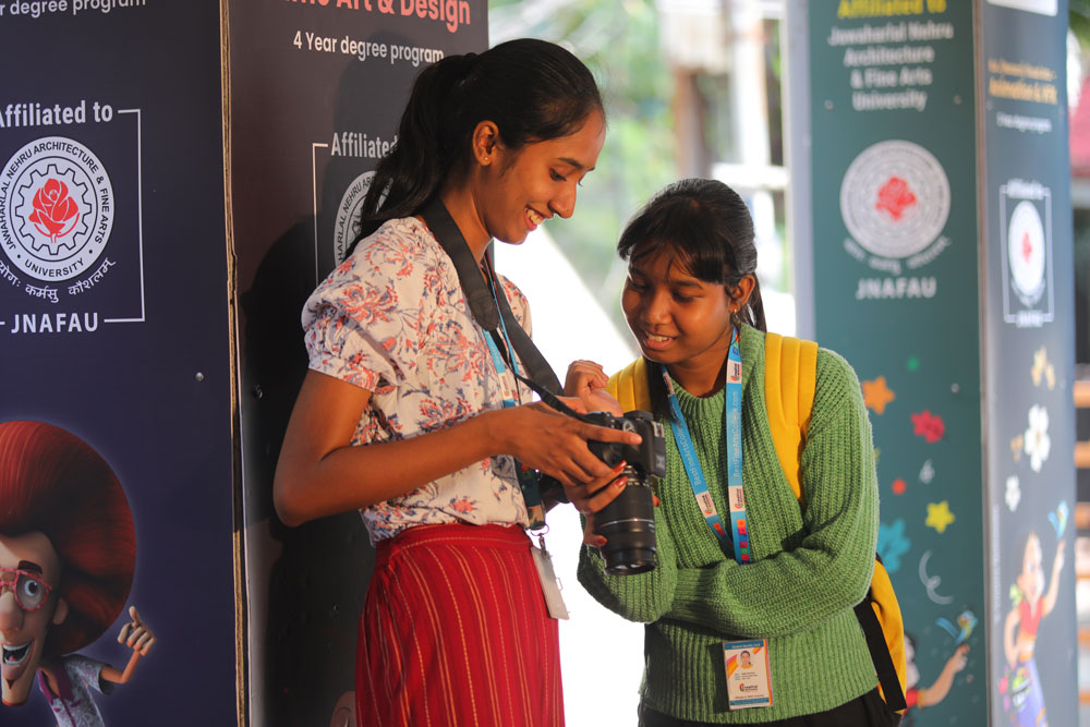 Creative Multimedia College of Fine Arts Others(2)