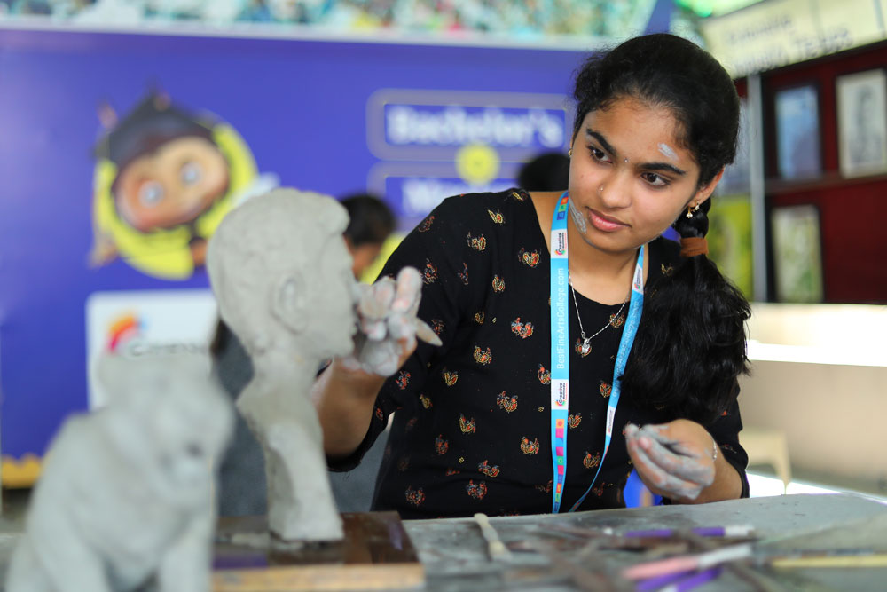 Creative Multimedia College of Fine Arts Labs(4)