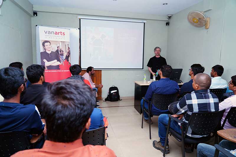 Creative Multimedia College of Fine Arts Classroom(1)