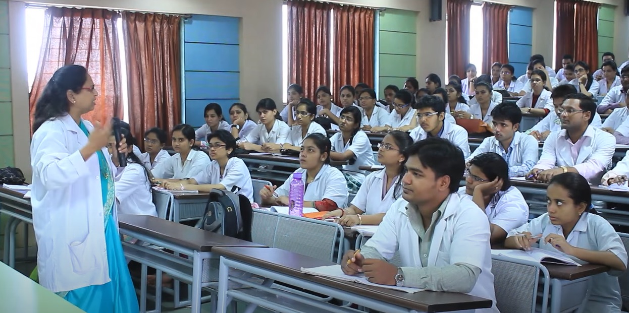 DY Patil Kolhapur Classroom