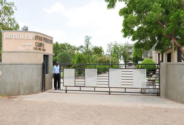 Dalia Institute of Diploma Studies Entrance(2)