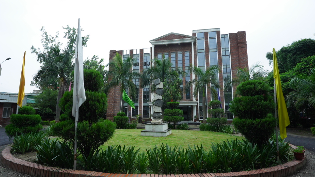 DBS Global University Powered by Emversity Main Building