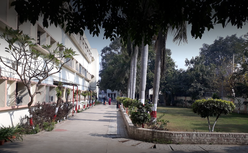 Delhi College of Arts and Commerce (DCAC) Campus Building(2)
