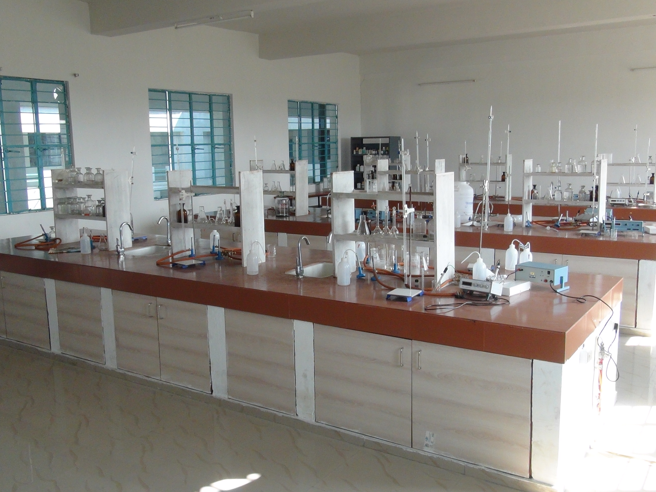 Dhanalakshmi Srinivasan Institute of Research and Technology Labs(1)
