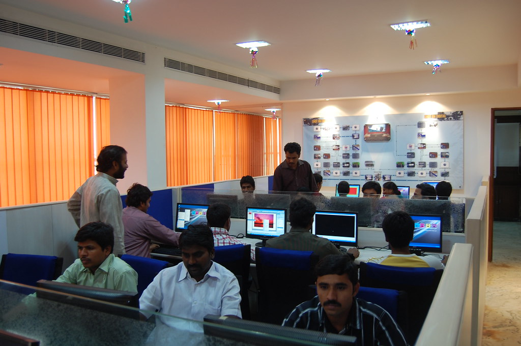 Digiquest Institute of Creative Arts and Design Classroom(1)
