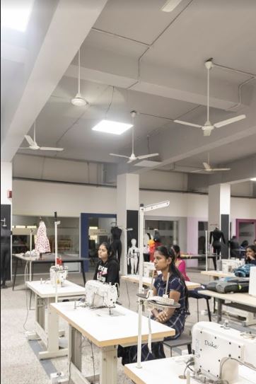 DOT School of Design Labs(8)