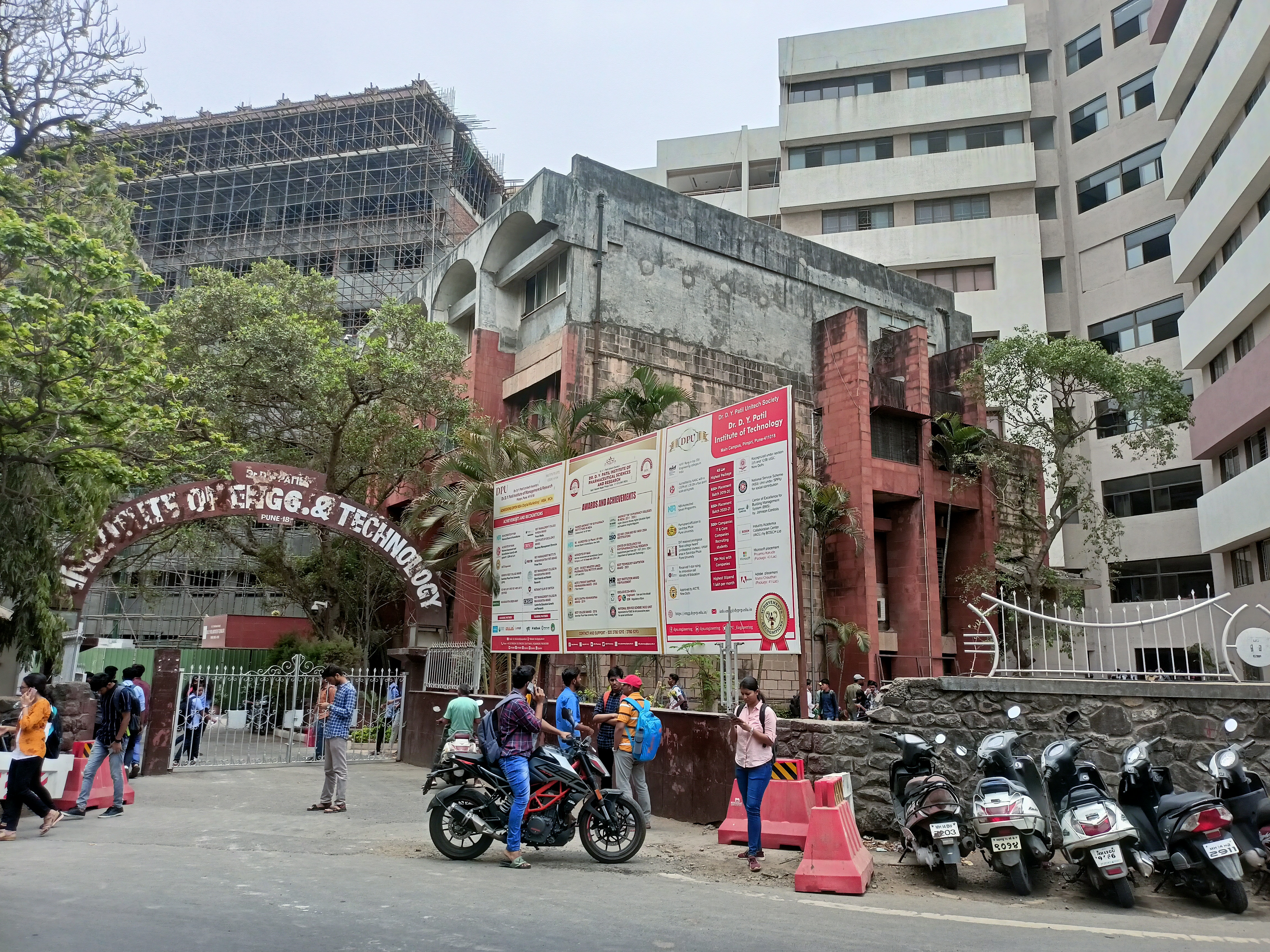 DY Patil Institute of Technology Pune Campus View(4)