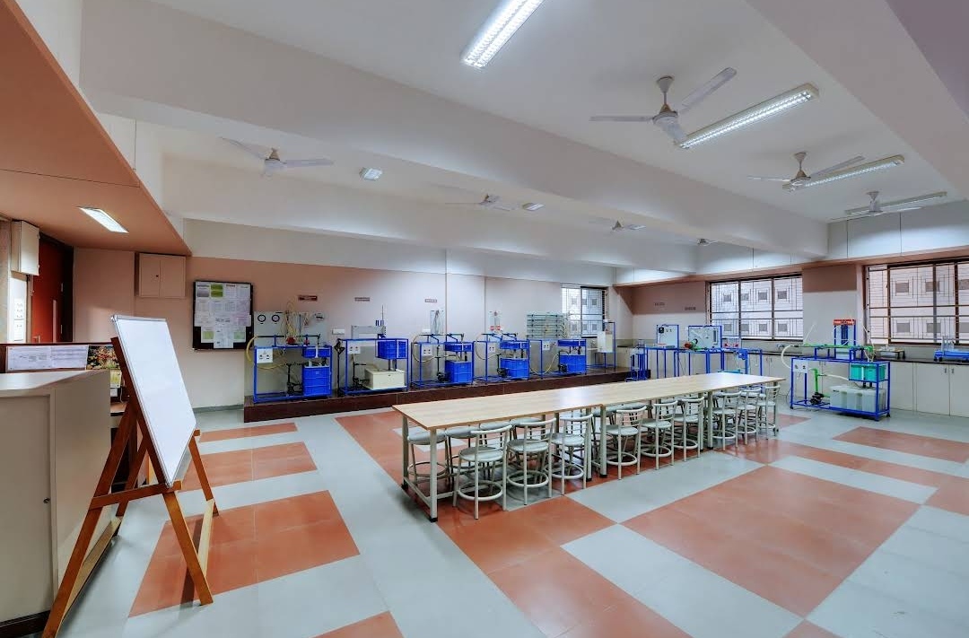 DY Patil Institute of Technology Pune Labs(7)