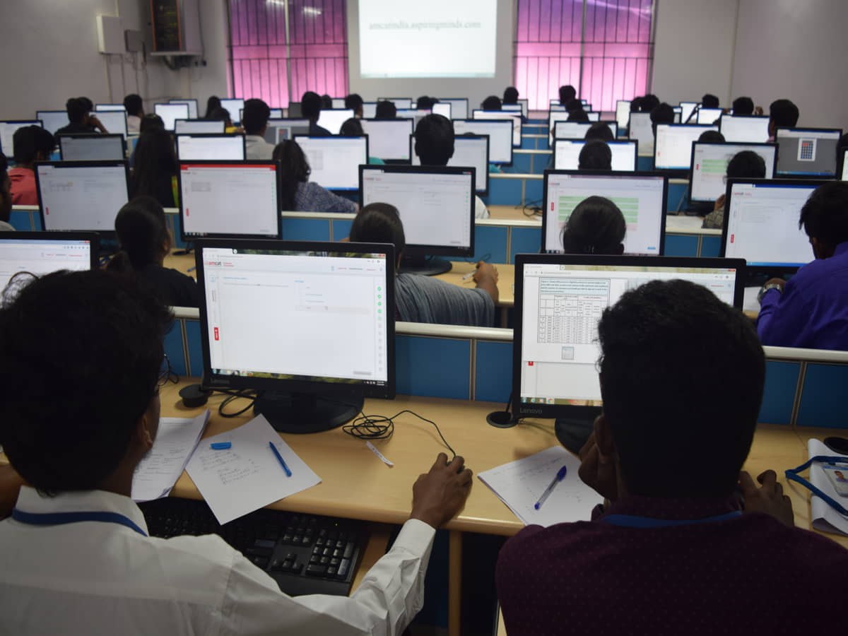 Dr. G.R. Damodaran College of Science Labs