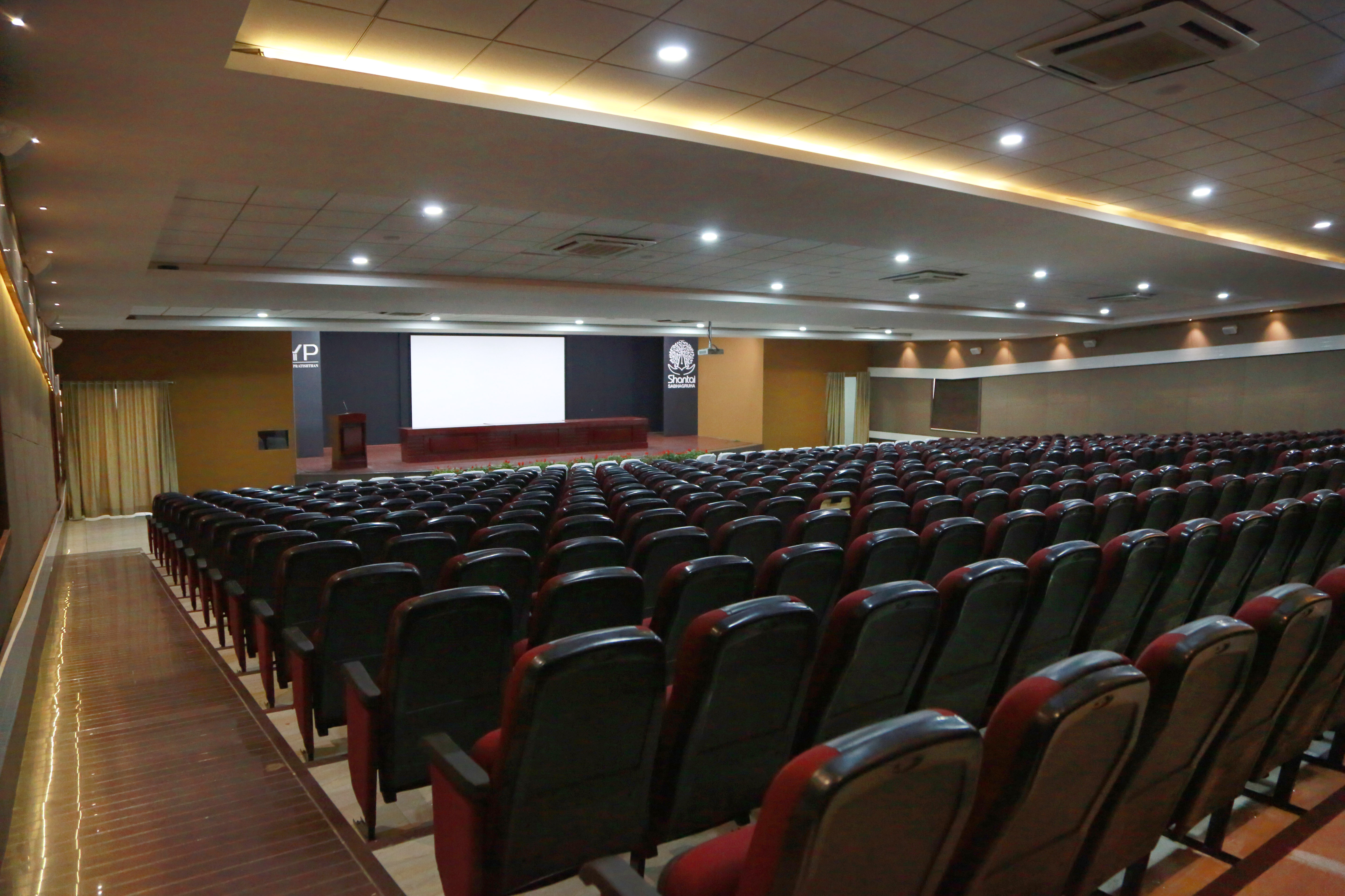 DY Patil Akurdi MBA Auditorium(2)