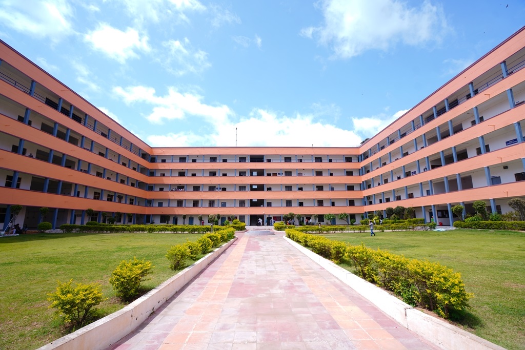 Ellenki College of Engineering  and Technology Campus Building