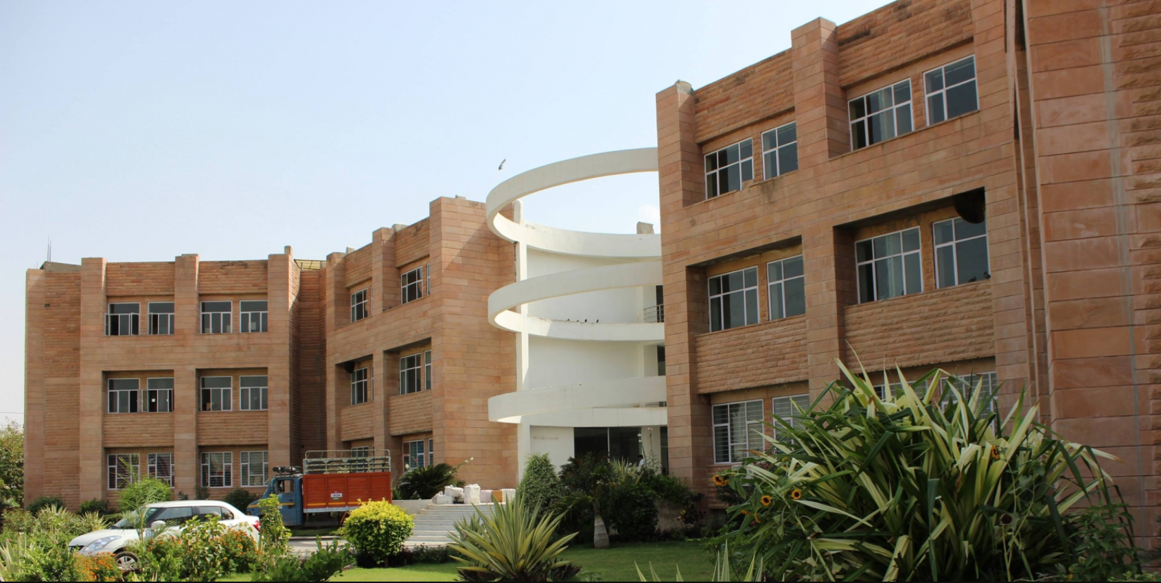 G.D Memorial Group of Colleges Main Building(2)