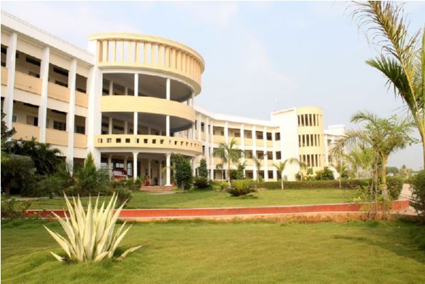GCT - Gnanamani College of Technology Campus Building