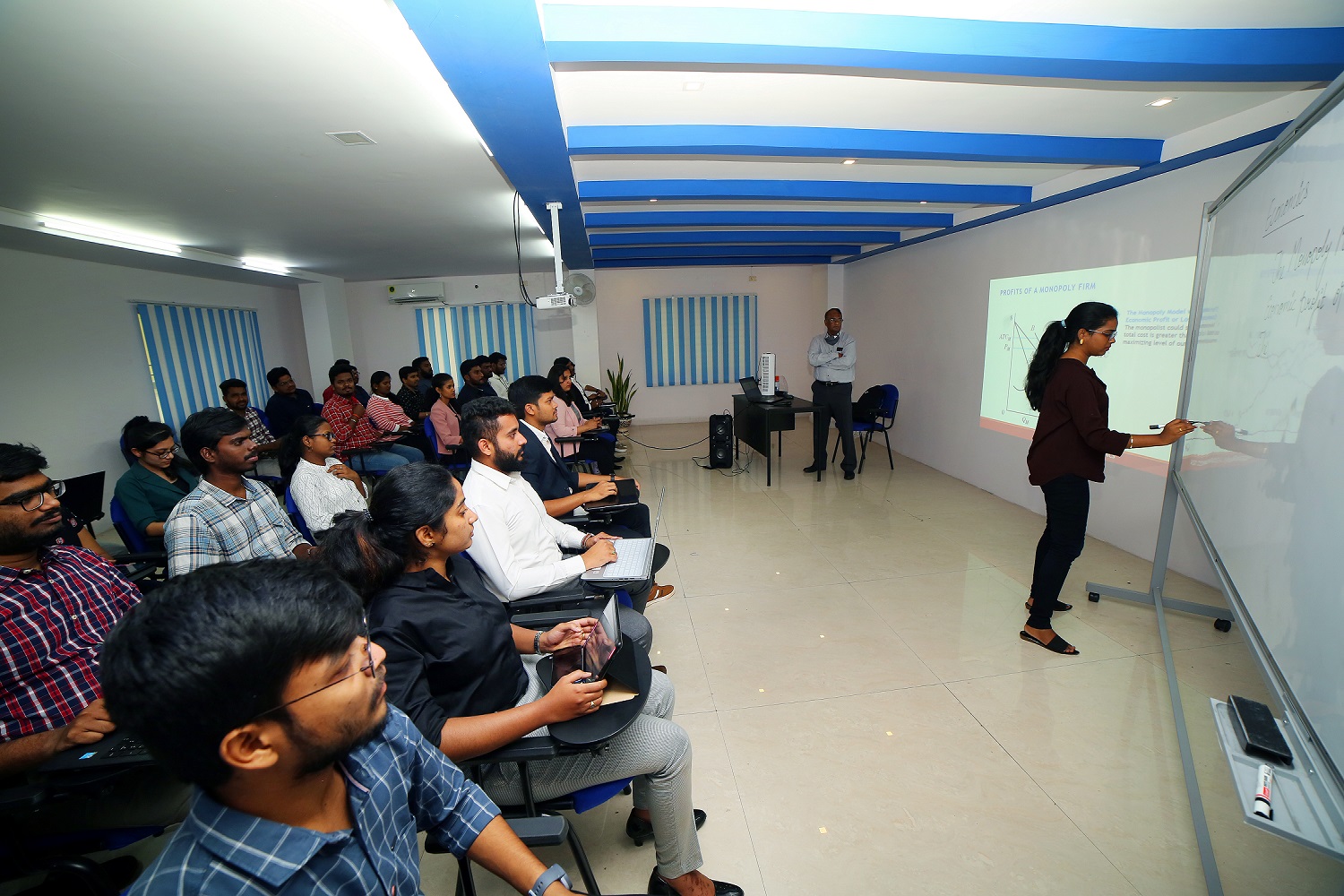 GEMS B-School Vizag Classroom(3)