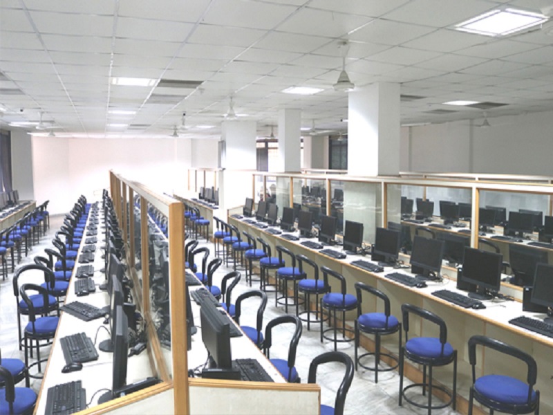 Gitarattan International Business School Labs(2)